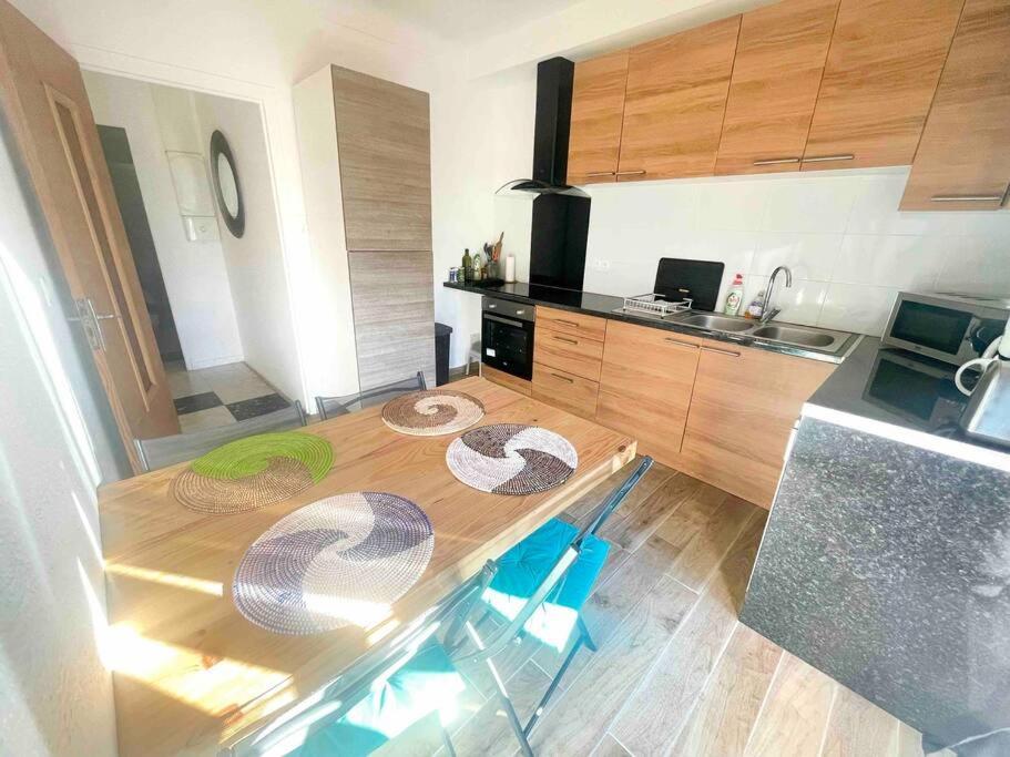 Charmante Maison En Plein Coeur De Hébergement de vacances